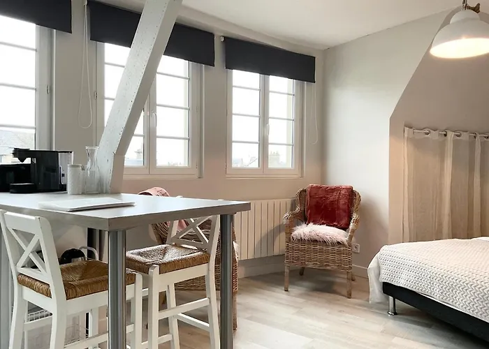 דירה Mon D'attache