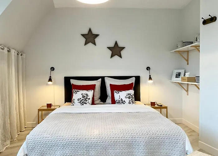 Mon D'attache * פורט-אן-בסאן-אופאן